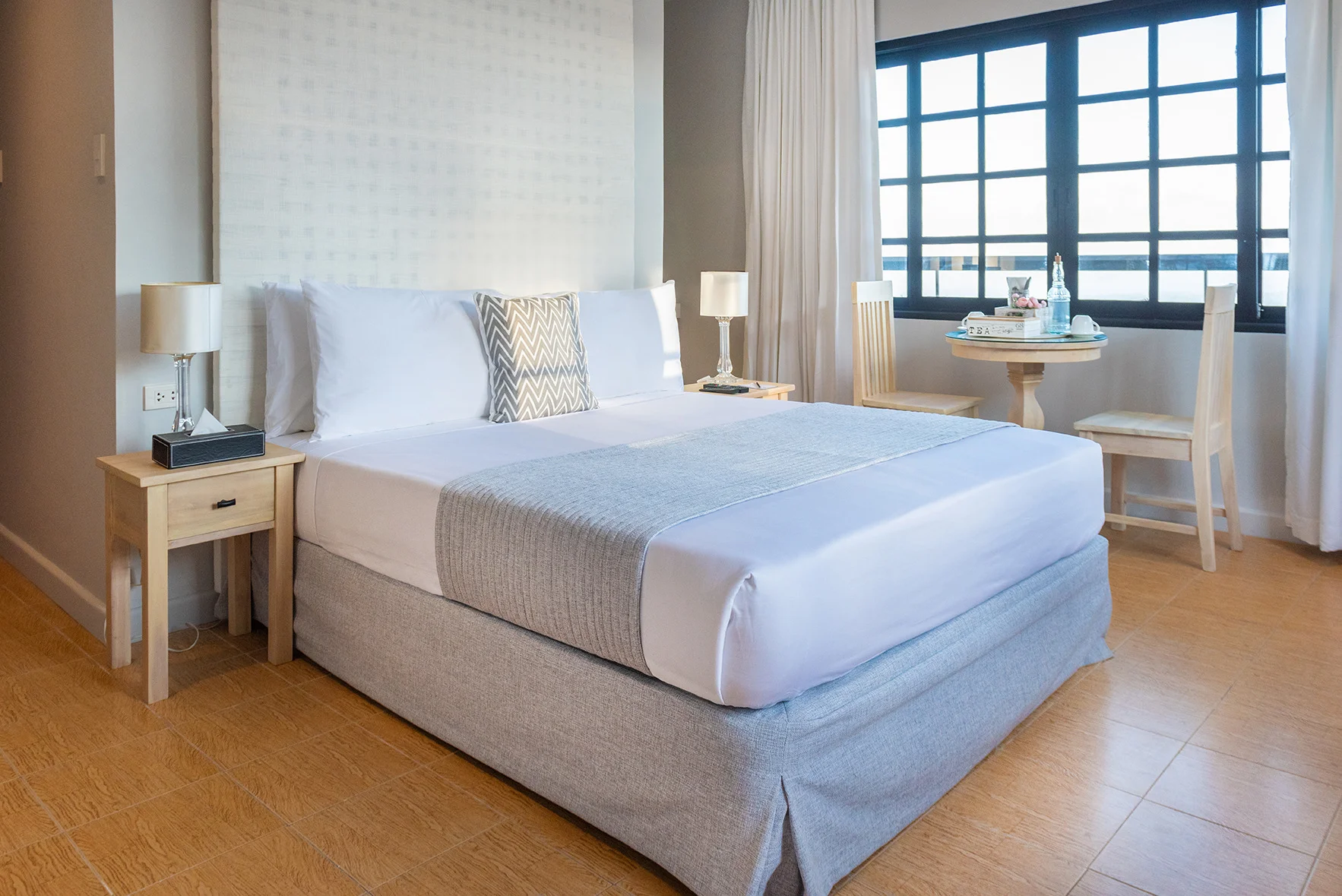 SUPERIOR ROOM